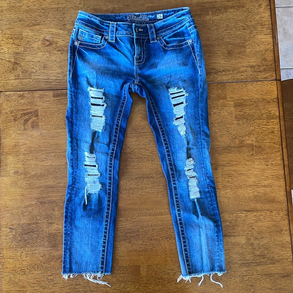 MISS ME Jeans Cropped Factory Distressed/Destroyed Thick Stitching Size 26